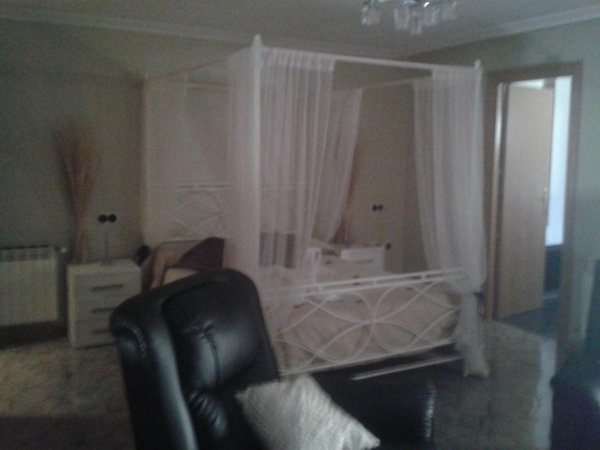 Hostal Texas 2 Fuentes de Ebro Екстер'єр фото